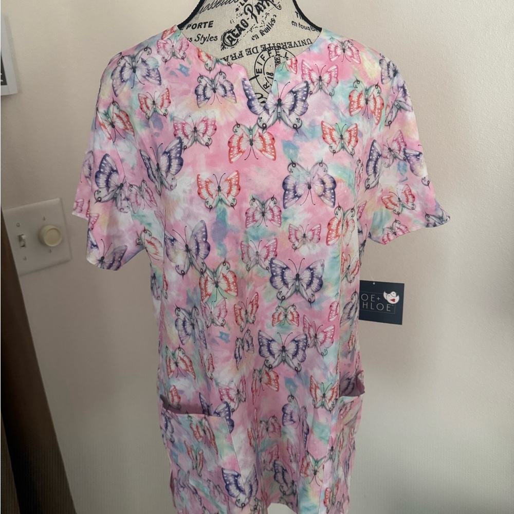 BNWT Women's Pink Butterfly Scrub Top